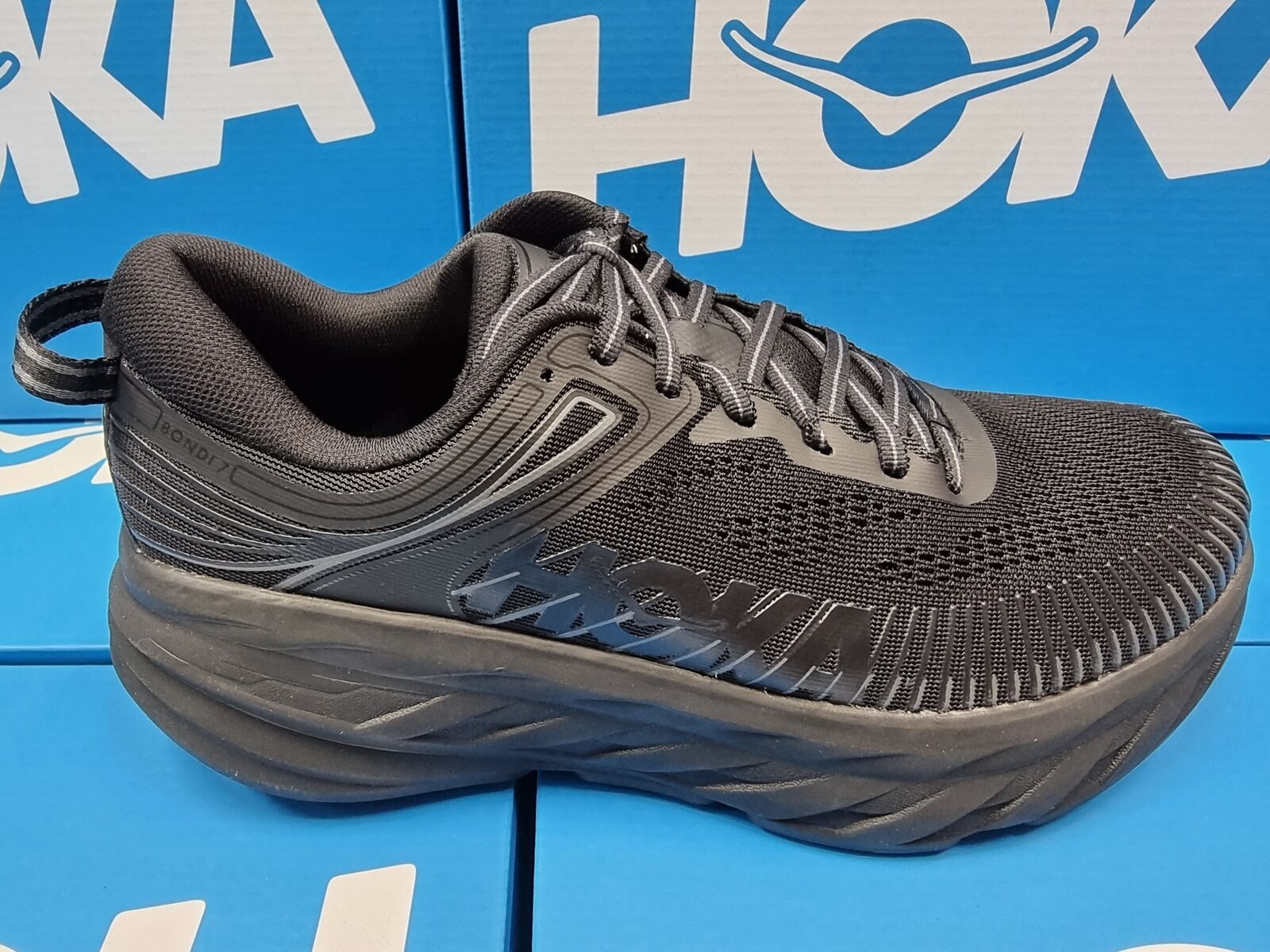 Hoka One Men's Bondi 7 Running Shoes, Black/Black, Wide