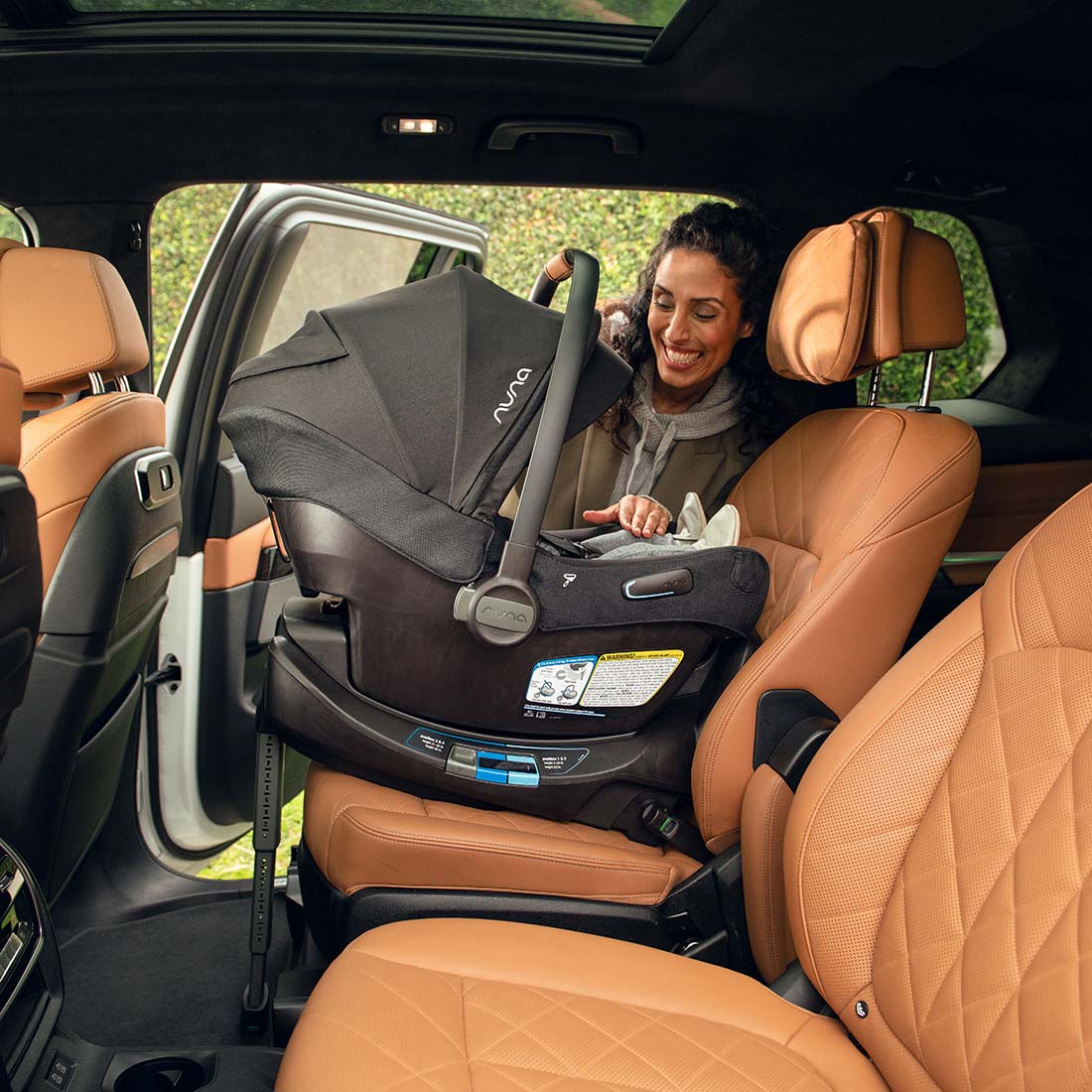 Nuna PIPA Aire RX Infant Car Seat with RELX Base, Caviar  